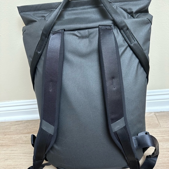 Peak Design Backpack - Picture 2 of 10